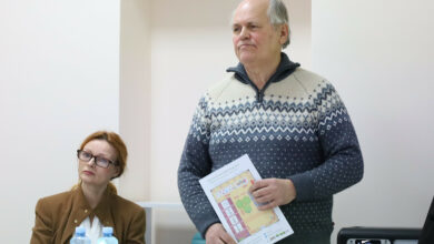 Олена Воронкова (завідуюча центром) і Сергій Василенко