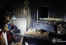 Рятувальник на місці пожежі