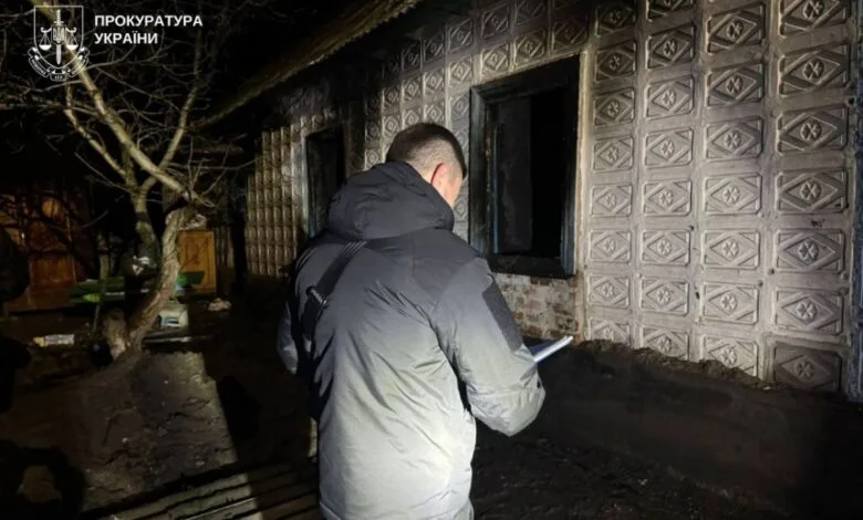 20-річна мати замкнула дітей і пішла — троє малюків загинули у пожежі