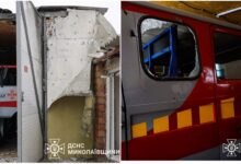 Пошкоджені бокс та автомобіль пожежно-рятувальної частини Миколаївського району