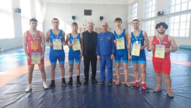 спортсмени з греко-римської боротьби