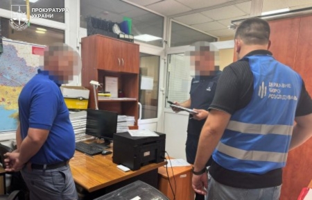 Чиновників на Миколаївщині підозрюють у системних поборах з фермерів