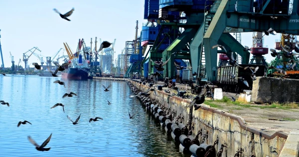 Попри атаки РФ, порти виконали 98% плану й перевалили 21 млн т за квартал