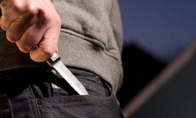 Під час мобілізаційних заходів військовому ТЦК встромили ніж у живіт