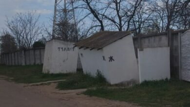 Споруда на Жовтневому цвинтарі