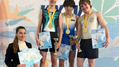 Миколаївські чемпіони та їх тренерка