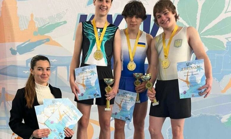 Миколаївські чемпіони та їх тренерка