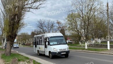 Миколаїв: між Янтарною і Торговою, маршрутка №53