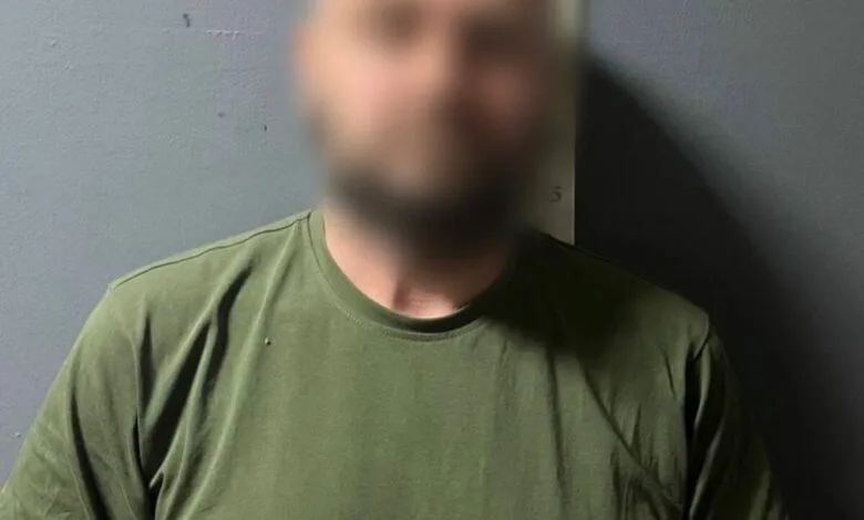 Батьки спали поруч: гість вночі розбещував 10-річну дитину