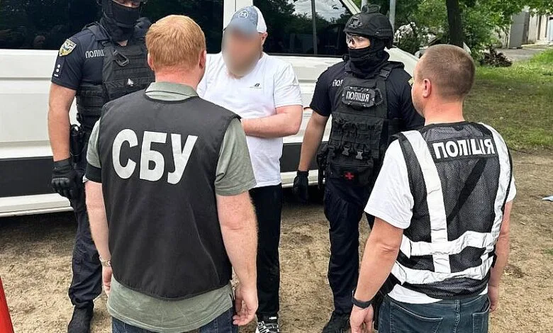 У Миколаєві ексв’язень вимагав $700 неіснуючого боргу — погрожував вбивством і підпалом