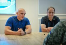 Вручення ключів від службової квартири військовослужбовцю у Миколаєві