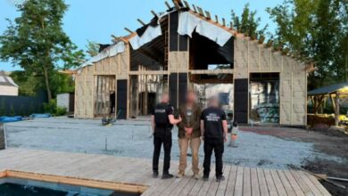 Військовослужбовці на будівництві приватного будинку в Одеській області