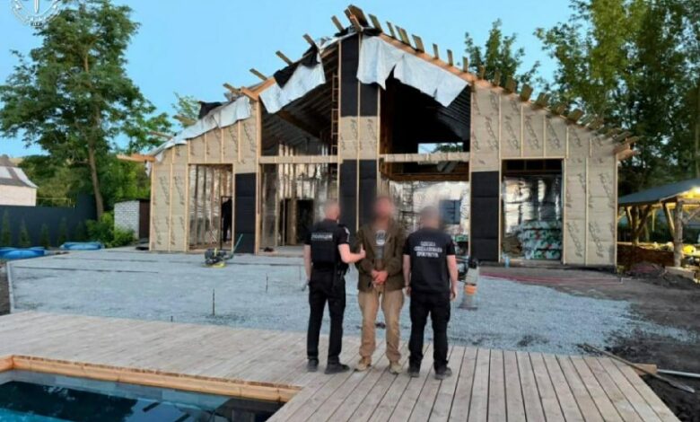 Військовослужбовці на будівництві приватного будинку в Одеській області