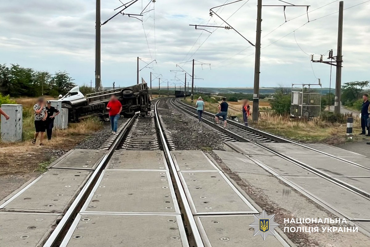 Дорожно-транспортное происшествие на железнодорожном переезде в Веселиновской громаде