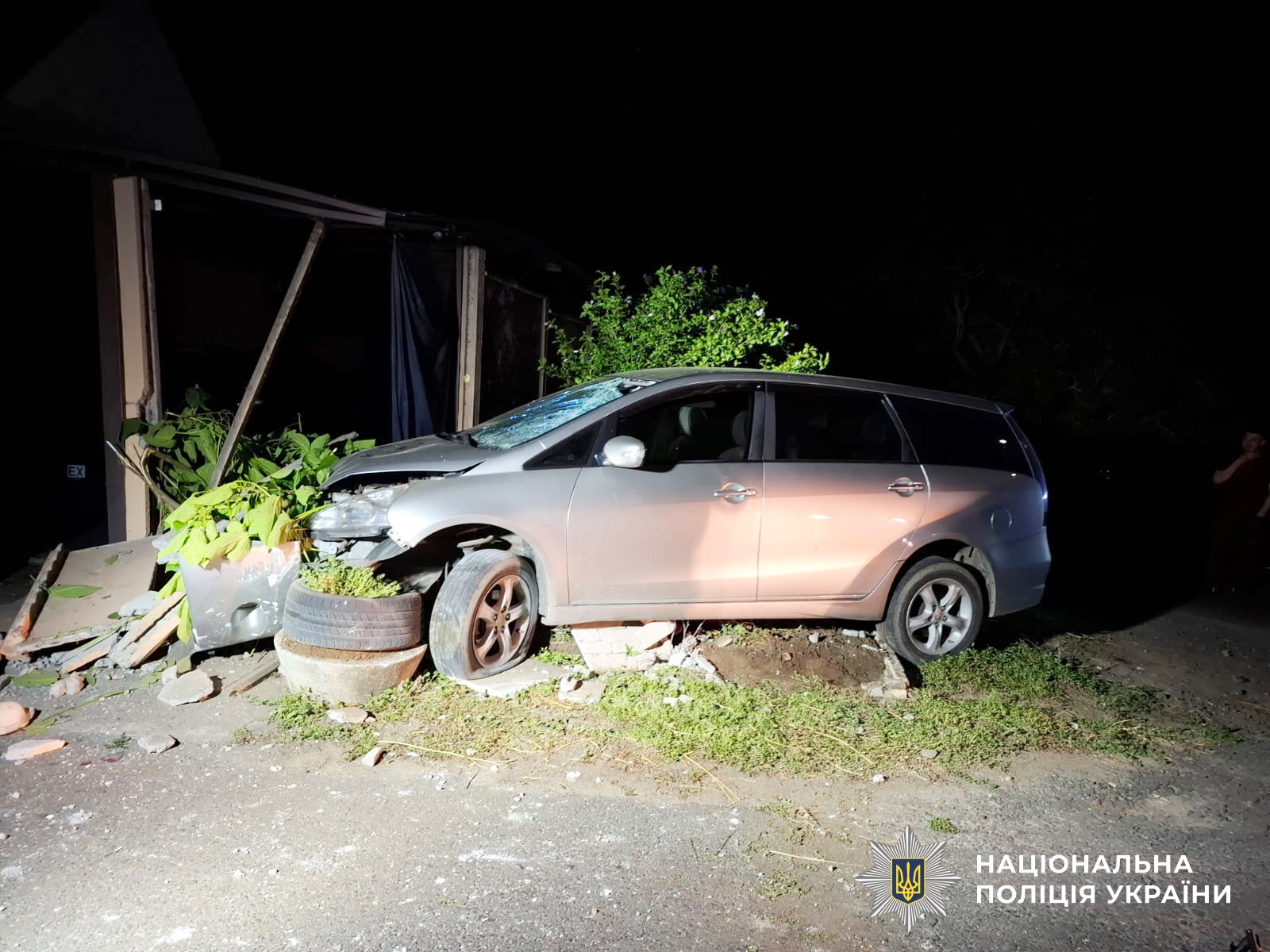 Наслідки ДТП у Миколаєві за участю мінівена та електросамоката