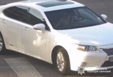 Викрадений Lexus ES 300H