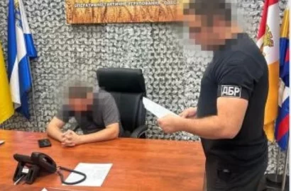 Виплати фіктивним військовим і приватні роботи: ДБР готує 22 підозри