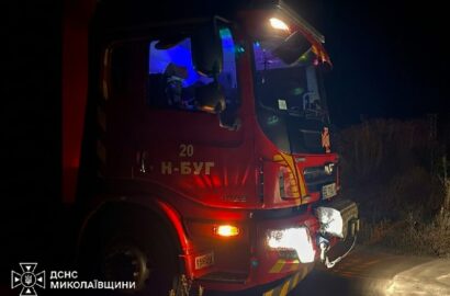 Ілюстративне зображення пожежі, яку ліквідовують рятувальники на Миколаївщині