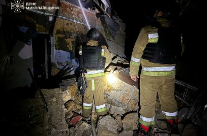 Ілюстративне зображення наслідків ворожої атаки на житлові будинки Миколаївщини