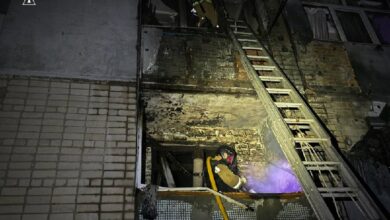 Рятувальники ліквідовують пожежі після атак і загорянь на Миколаївщині