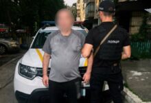 поліція затримала чоловіка, що кинув гранату в кабінет
