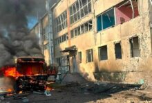 Пошкоджений після російської атаки ліцей у Корабельному районі Миколаєва