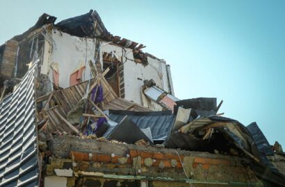 Наслідки нічної атаки на двоповерховий житловий будинок у Миколаєві