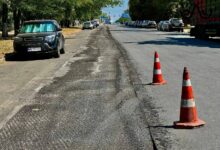 Комунальна техніка знімає напливи на вулиці Космонавтів у Миколаєві