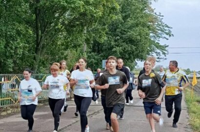 Учасники забігу «Шаную Воїнів, біжу за Героїв України» у Миколаєві