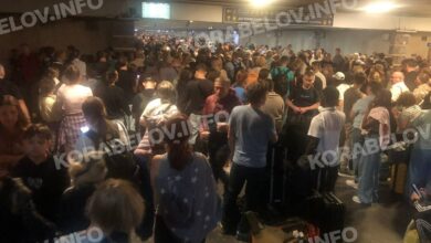 затримка потягівб люди на Київському вокзалі