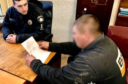 Правоохоронці вилучили інструменти, транспорт із причепами та незаконно заготовлену деревину на Миколаївщині