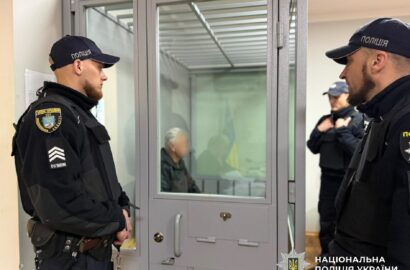 Мисливська рушниця та гільзи, вилучені під час розслідування смертельної стрілянини