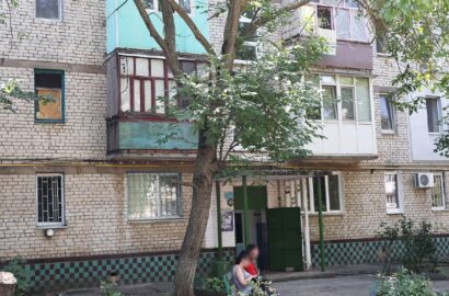 Поліцейські та вибухотехніки вилучили гранату з електрощитової багатоповерхівки у Миколаєві