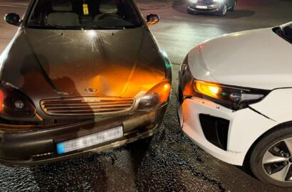 Фото з місця ДТП за участю автомобілів і велосипедиста у Вознесенську