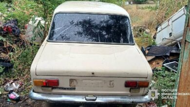 Викрадений автомобіль ВАЗ-2101, вилучений поліцією та повернений власнику
