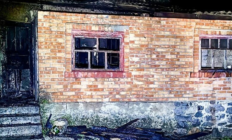 Після сварки чоловік підпалив речі співмешканки у житловому будинку на Миколаївщині
