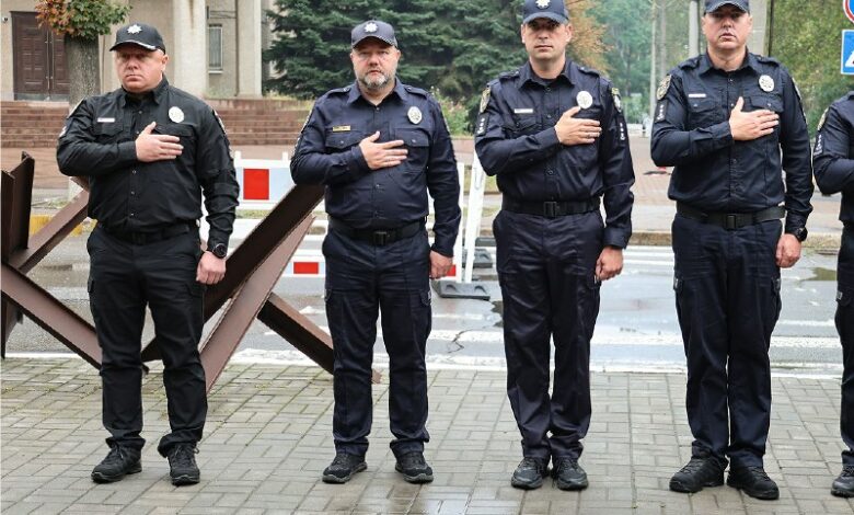 Життя ціною свободи та майбутнього: у Миколаєві поліцейські вшанували пам’ять колег, які загинули за Україну