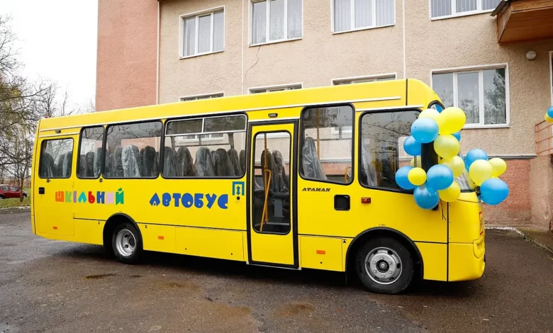 Шкільні автобуси для підвезення дітей у громадах Миколаївщини