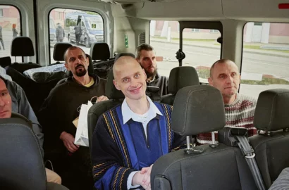 Українські військовослужбовці повернулися з полону під час спеціального етапу обміну