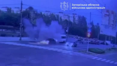 Момент атаки безпілотника на маршрутку з пасажирами у Запоріжжі