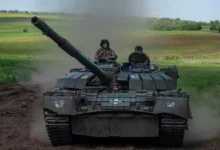 Українські військові на позиціях під час бойових дій на фронті
