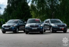 Службовий автомобіль патрульної поліції для автоматичної фіксації порушень швидкості