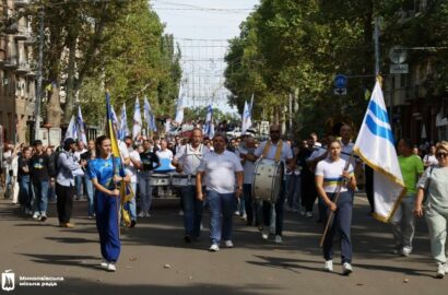 Тролейбус після 30 років, 2,24-метровий торт і відбудована "Феодосія": чим запам'яталося 13 вересня
