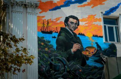 Стінопис у Миколаєві із зображенням Тараса Шевченка, Аральського моря та розбитих кайданів