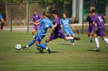 Футбольний матч СДЮСШОР «Миколаїв» U19 проти полтавської «Молоді» на Центральному міському стадіоні