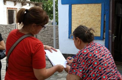Пошкоджені житлові будинки у Миколаєві після атаки, ілюстративне фото