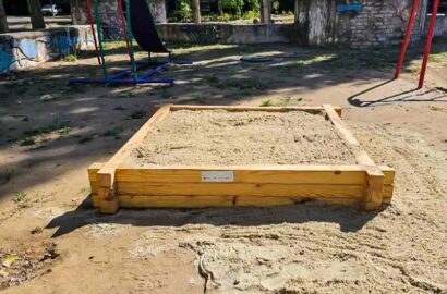Нові дерев’яні пісочниці на дитячих майданчиках Миколаєва