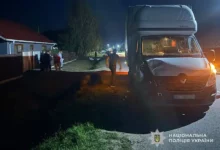 Місце смертельної ДТП за участю автомобіля Renault у селі Бутини