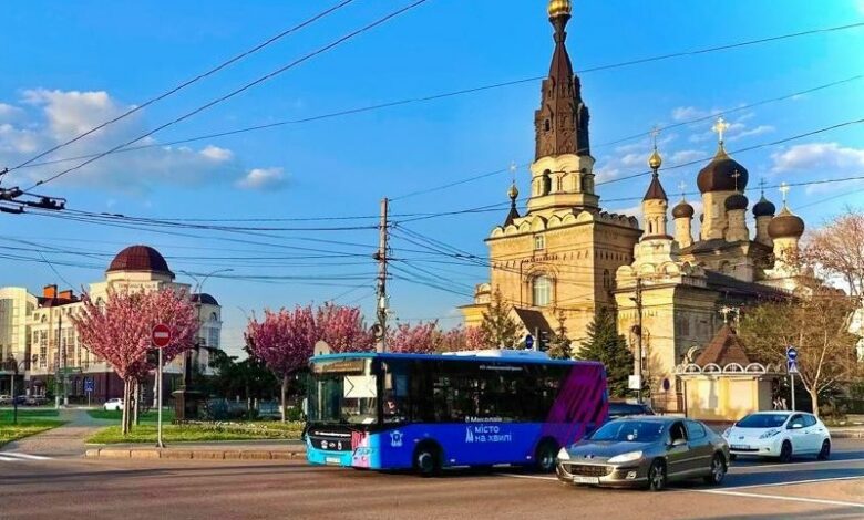 Автобус на міському маршруті в Миколаєві