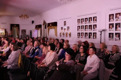 Урочистості до Всеукраїнського дня бібліотек у Миколаївському академічному художньому драматичному театрі